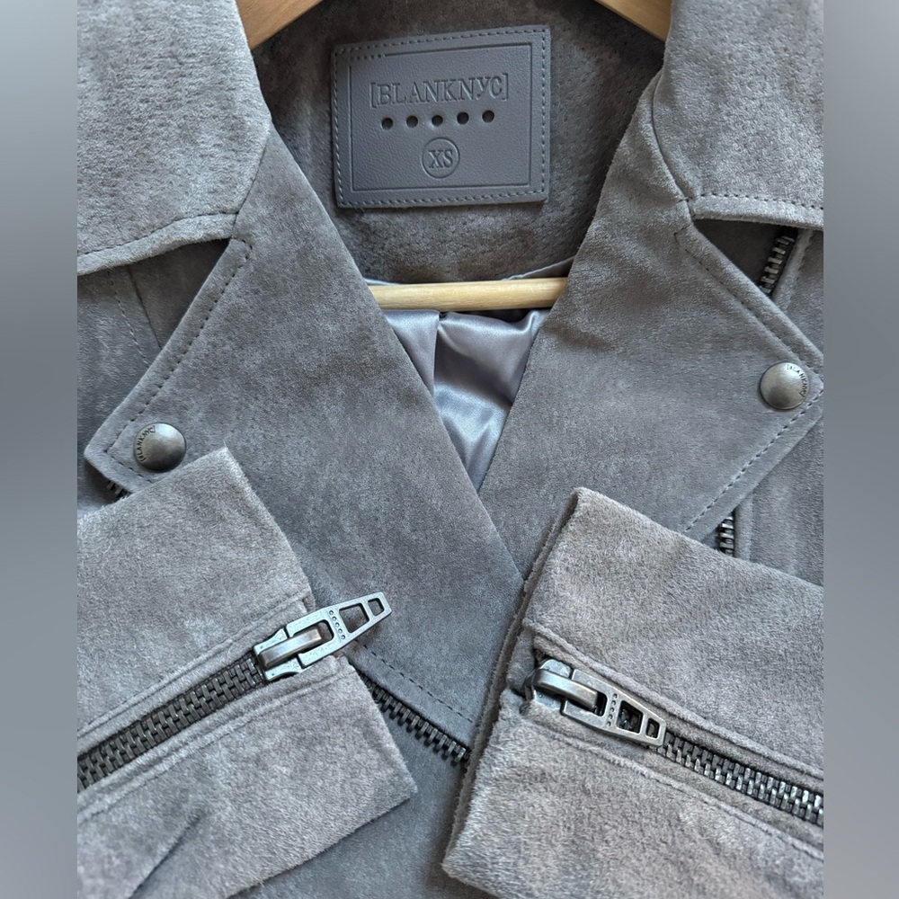 Blank NYC Gray Suede Leather Moto Jacket with Belt - Picture 5 of 9